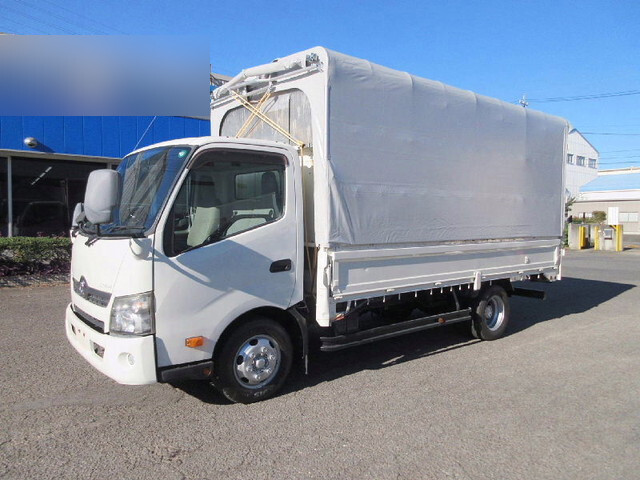 トヨタダイナ幌ウイング小型（2t・3t）[写真03]