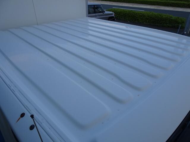 日野デュトロパネルバン小型（2t・3t）[写真14]