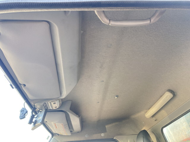 三菱ふそうキャンタークレーン4段小型（2t・3t）[写真29]