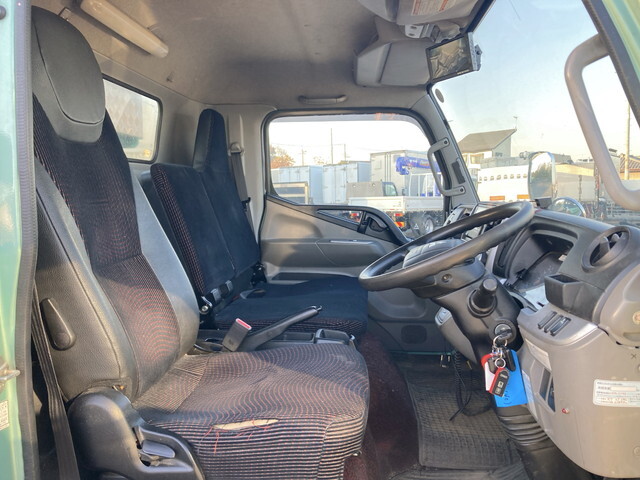 三菱ふそうキャンタークレーン4段小型（2t・3t）[写真33]