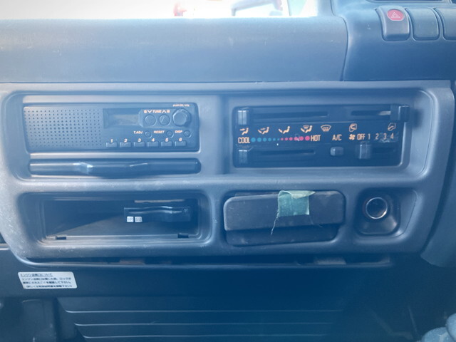 いすゞエルフダンプ小型（2t・3t）[写真35]