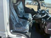 三菱ふそうキャンターアルミバン小型（2t・3t）[写真18]