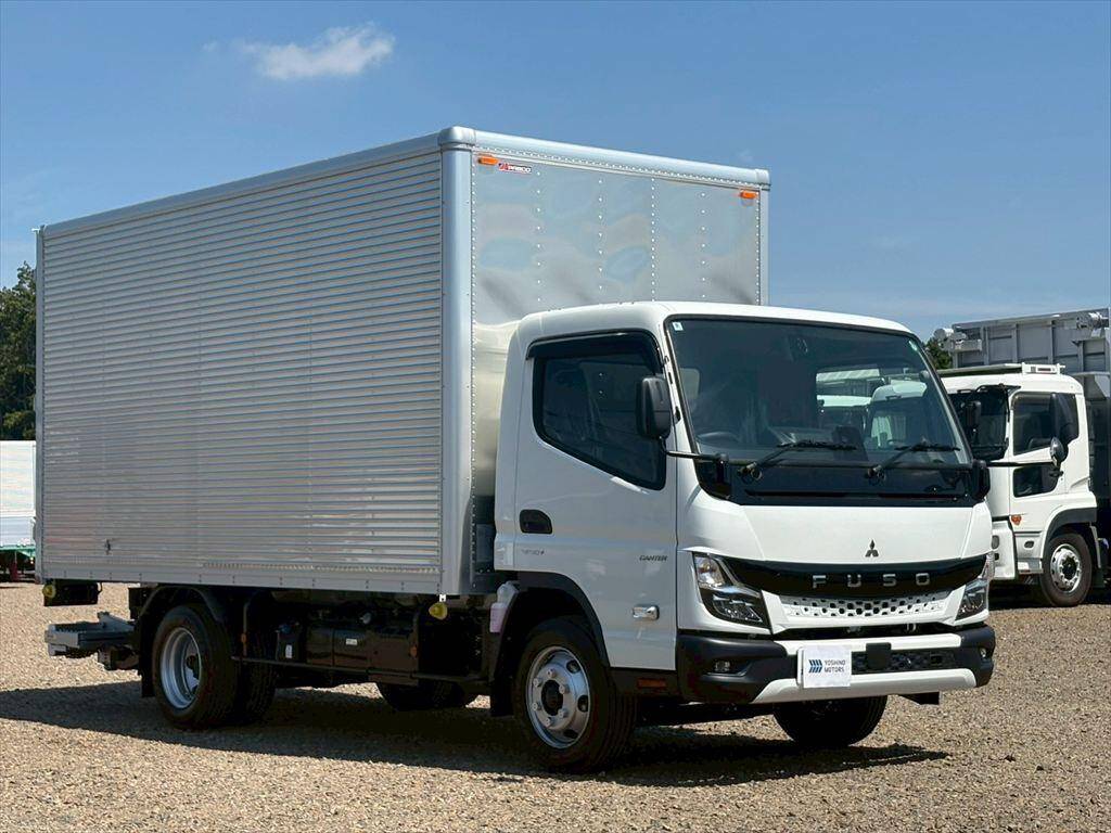 三菱ふそうキャンターアルミバン小型（2t・3t）[写真02]