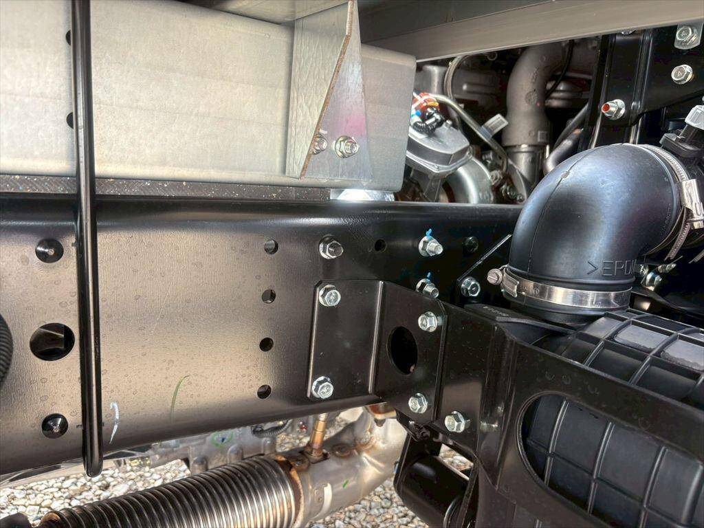 三菱ふそうキャンターアルミバン小型（2t・3t）[写真14]