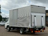 三菱ふそうキャンターアルミバン小型（2t・3t）[写真04]