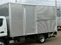 三菱ふそうキャンターアルミバン小型（2t・3t）[写真07]