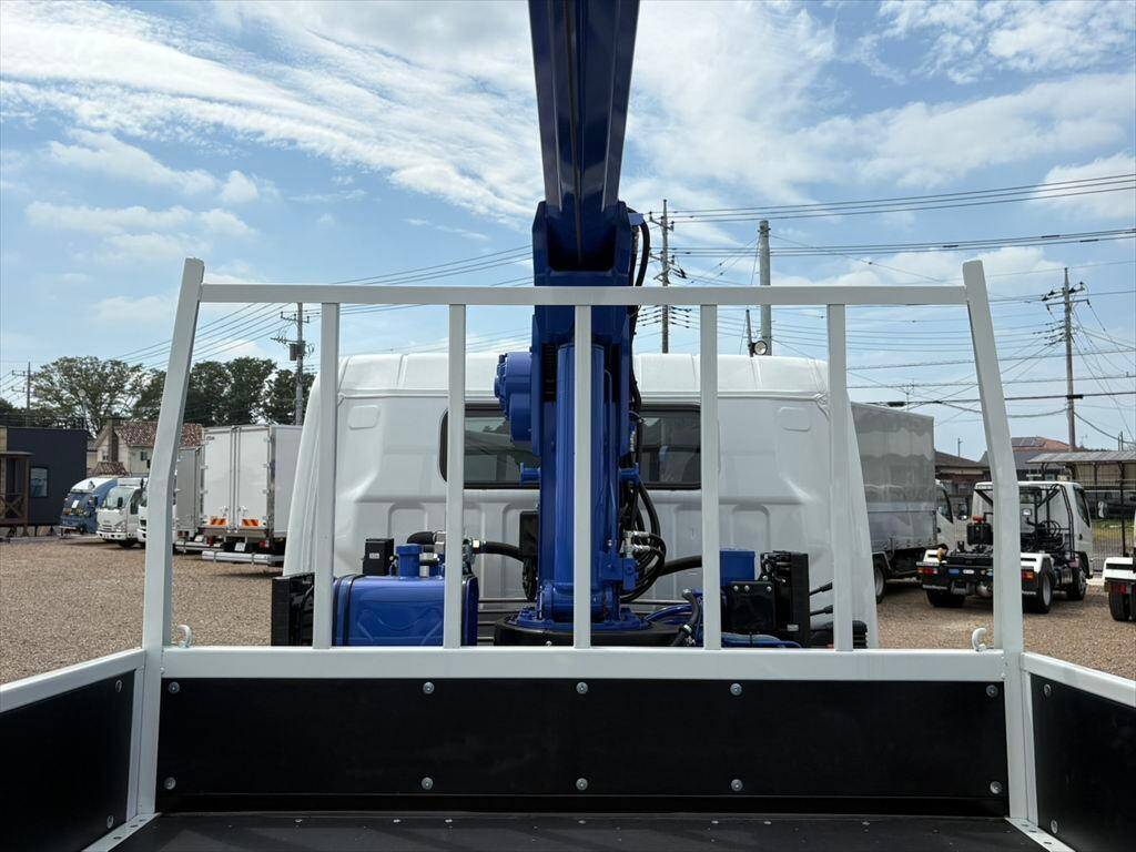 三菱ふそうキャンタークレーン4段小型（2t・3t）[写真07]