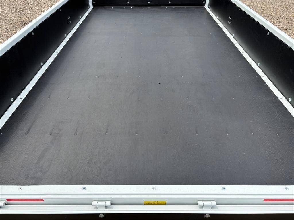 三菱ふそうキャンタークレーン4段小型（2t・3t）[写真08]