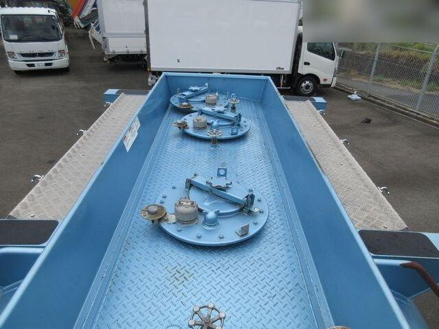 日野レンジャータンク車（タンクローリー）中型（4t）[写真14]