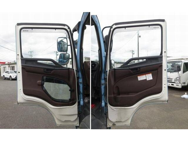 日野レンジャータンク車（タンクローリー）中型（4t）[写真34]