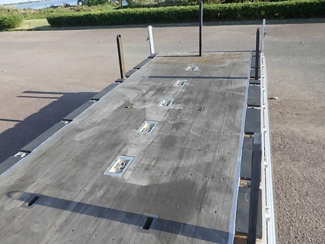 いすゞフォワードアルミブロック中型（4t）[写真10]