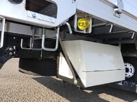 いすゞフォワードアルミブロック中型（4t）[写真17]