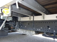 いすゞフォワードアルミブロック中型（4t）[写真18]