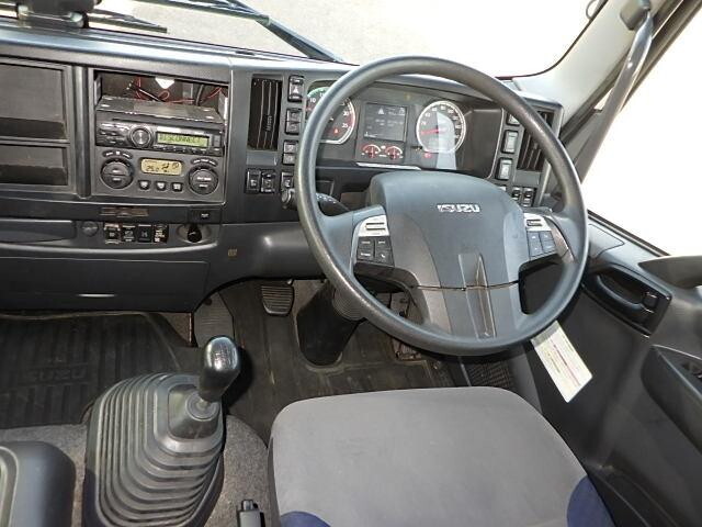 いすゞフォワードアルミブロック中型（4t）[写真26]