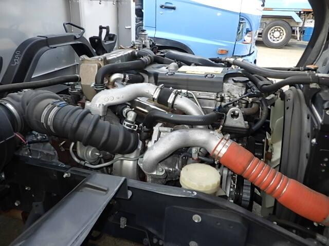 いすゞフォワードアルミブロック中型（4t）[写真28]