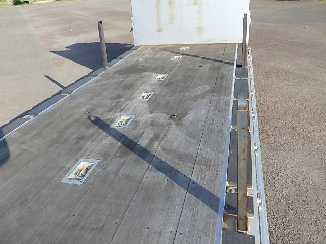 いすゞフォワードアルミブロック中型（4t）[写真09]