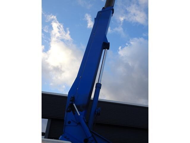 三菱ふそうキャンター高所作業車小型（2t・3t）[写真22]