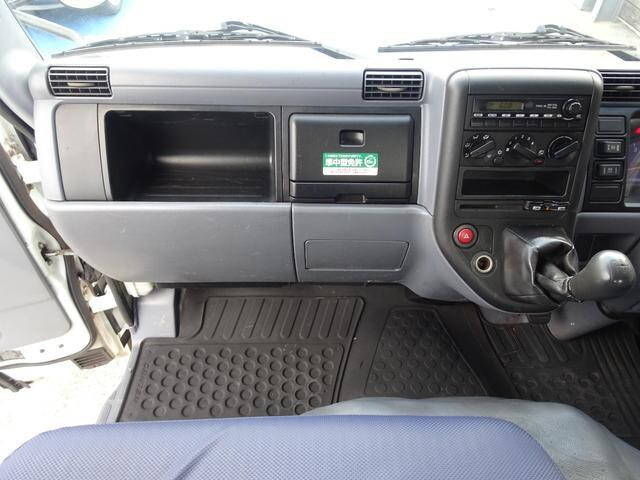 三菱ふそうキャンター高所作業車小型（2t・3t）[写真27]