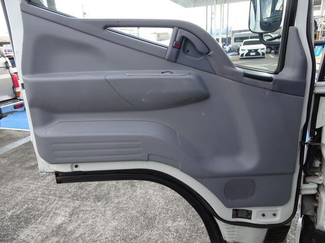 三菱ふそうキャンター高所作業車小型（2t・3t）[写真32]