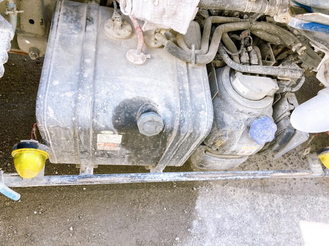 いすゞエルフミキサー車（コンクリートミキサー）小型（2t・3t）[写真17]