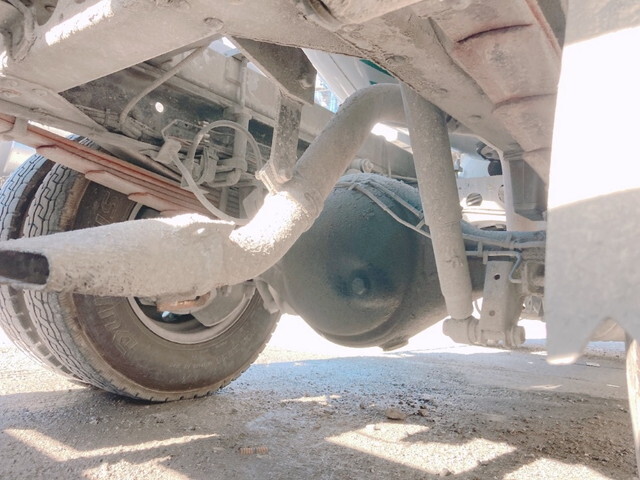 いすゞエルフミキサー車（コンクリートミキサー）小型（2t・3t）[写真21]