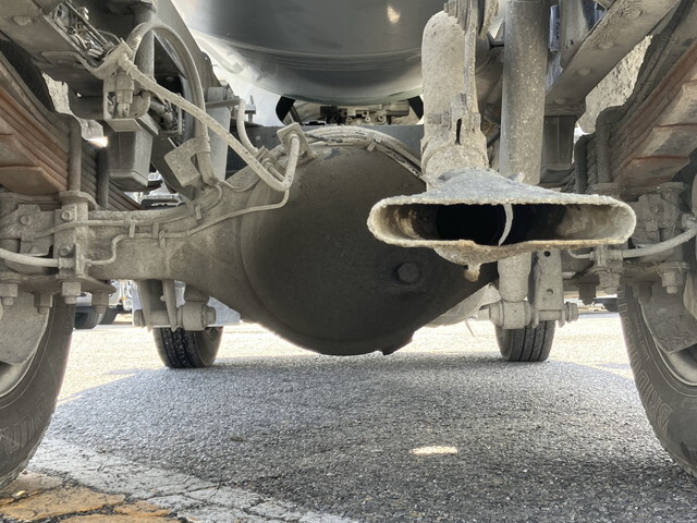 いすゞエルフミキサー車（コンクリートミキサー）小型（2t・3t）[写真26]