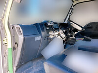 いすゞエルフミキサー車（コンクリートミキサー）小型（2t・3t）[写真27]