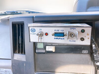 いすゞエルフミキサー車（コンクリートミキサー）小型（2t・3t）[写真34]