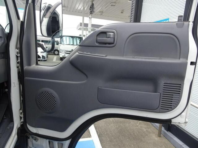 いすゞエルフ平ボディ小型（2t・3t）[写真23]