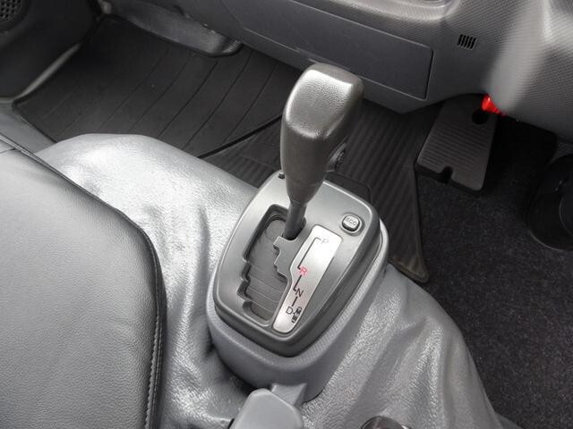 いすゞエルフ平ボディ小型（2t・3t）[写真28]