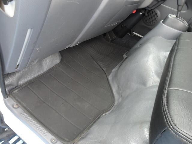 いすゞエルフ平ボディ小型（2t・3t）[写真32]