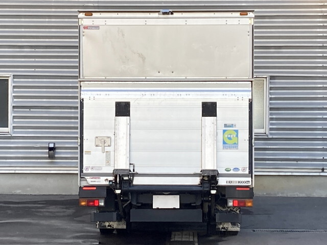 三菱ふそうキャンターアルミバン小型（2t・3t）[写真02]