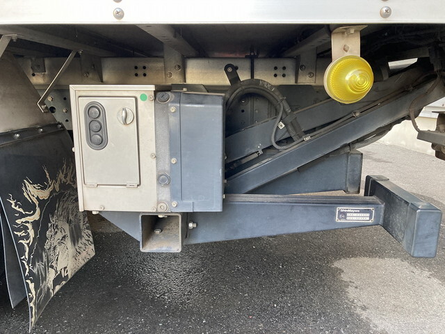 三菱ふそうキャンターアルミバン小型（2t・3t）[写真20]