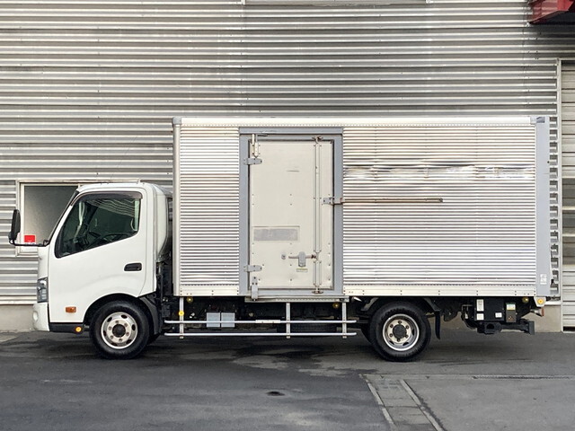 日野デュトロアルミバン小型（2t・3t）[写真03]
