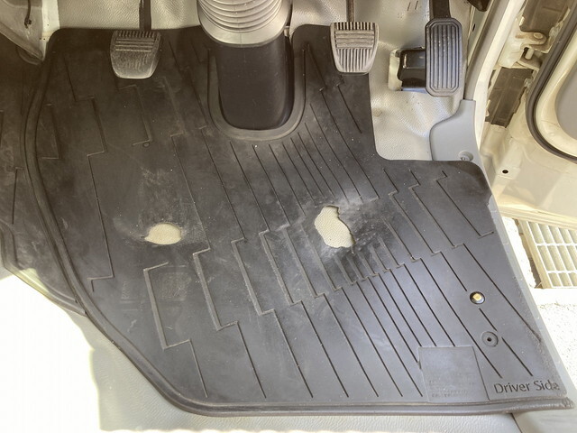 日野デュトロアルミバン小型（2t・3t）[写真36]