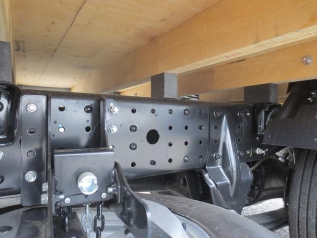 三菱ふそうキャンター平ボディ小型（2t・3t）[写真10]