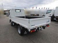 三菱ふそうキャンター平ボディ小型（2t・3t）[写真02]