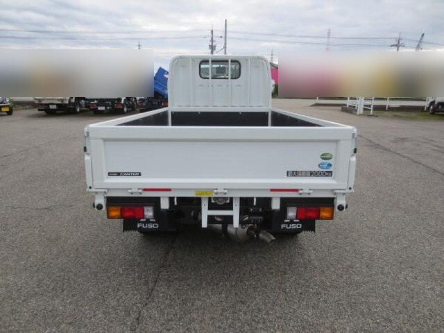 三菱ふそうキャンター平ボディ小型（2t・3t）[写真06]