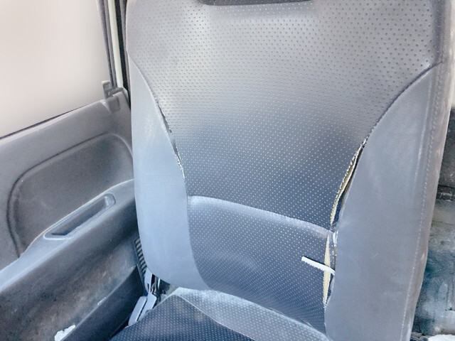 いすゞエルフミキサー車（コンクリートミキサー）小型（2t・3t）[写真28]