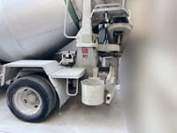 いすゞエルフミキサー車（コンクリートミキサー）小型（2t・3t）[写真04]