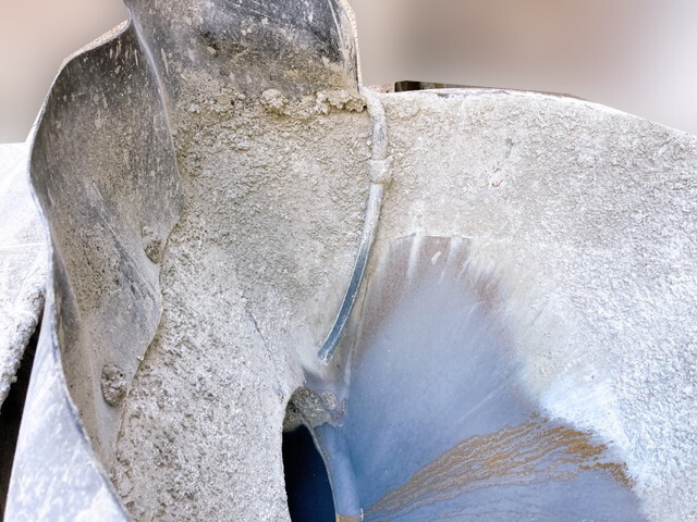 いすゞエルフミキサー車（コンクリートミキサー）小型（2t・3t）[写真05]