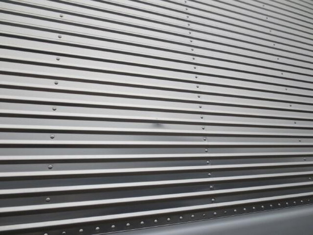 いすゞフォワードアルミウイング中型（4t）[写真17]