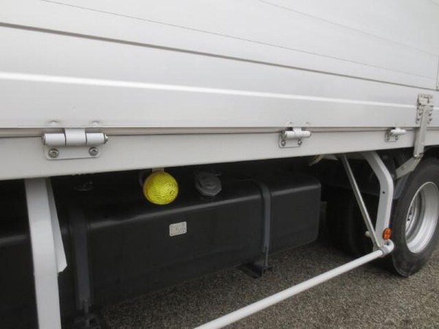 いすゞフォワードアルミウイング中型（4t）[写真20]