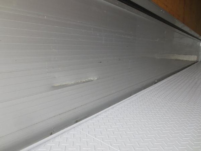 いすゞフォワードアルミウイング中型（4t）[写真24]