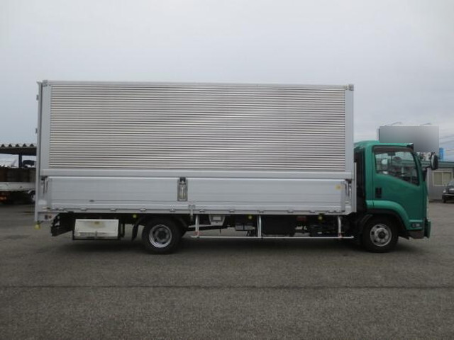 いすゞフォワードアルミウイング中型（4t）[写真07]