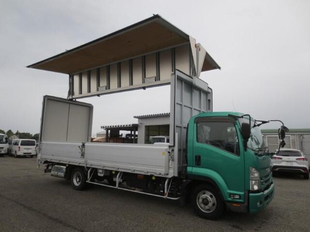 いすゞフォワードアルミウイング中型（4t）[写真09]