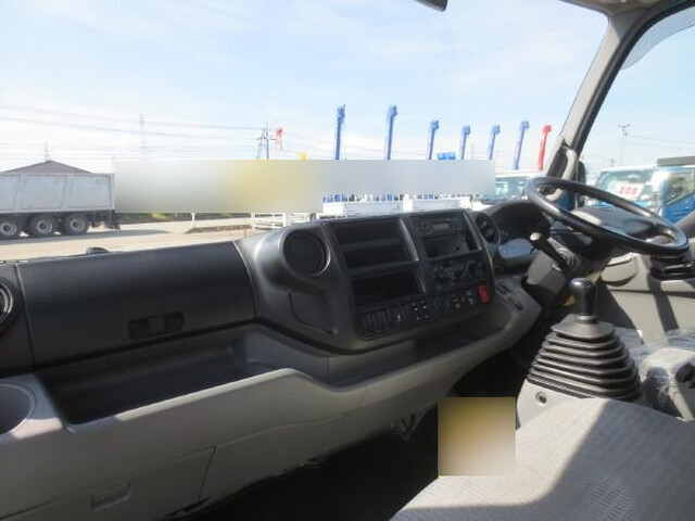 日野デュトロアルミバン小型（2t・3t）[写真11]