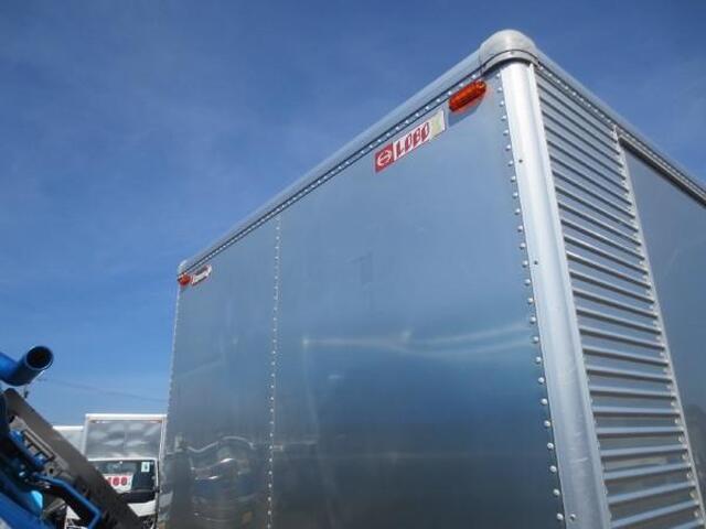 日野デュトロアルミバン小型（2t・3t）[写真16]