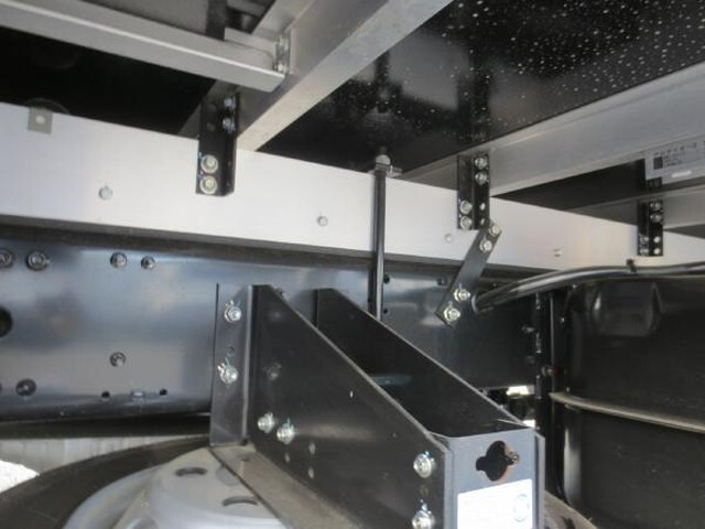 三菱ふそうファイター冷凍車（冷蔵車）中型（4t）[写真16]