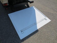 いすゞエルフ保冷バン小型（2t・3t）[写真09]